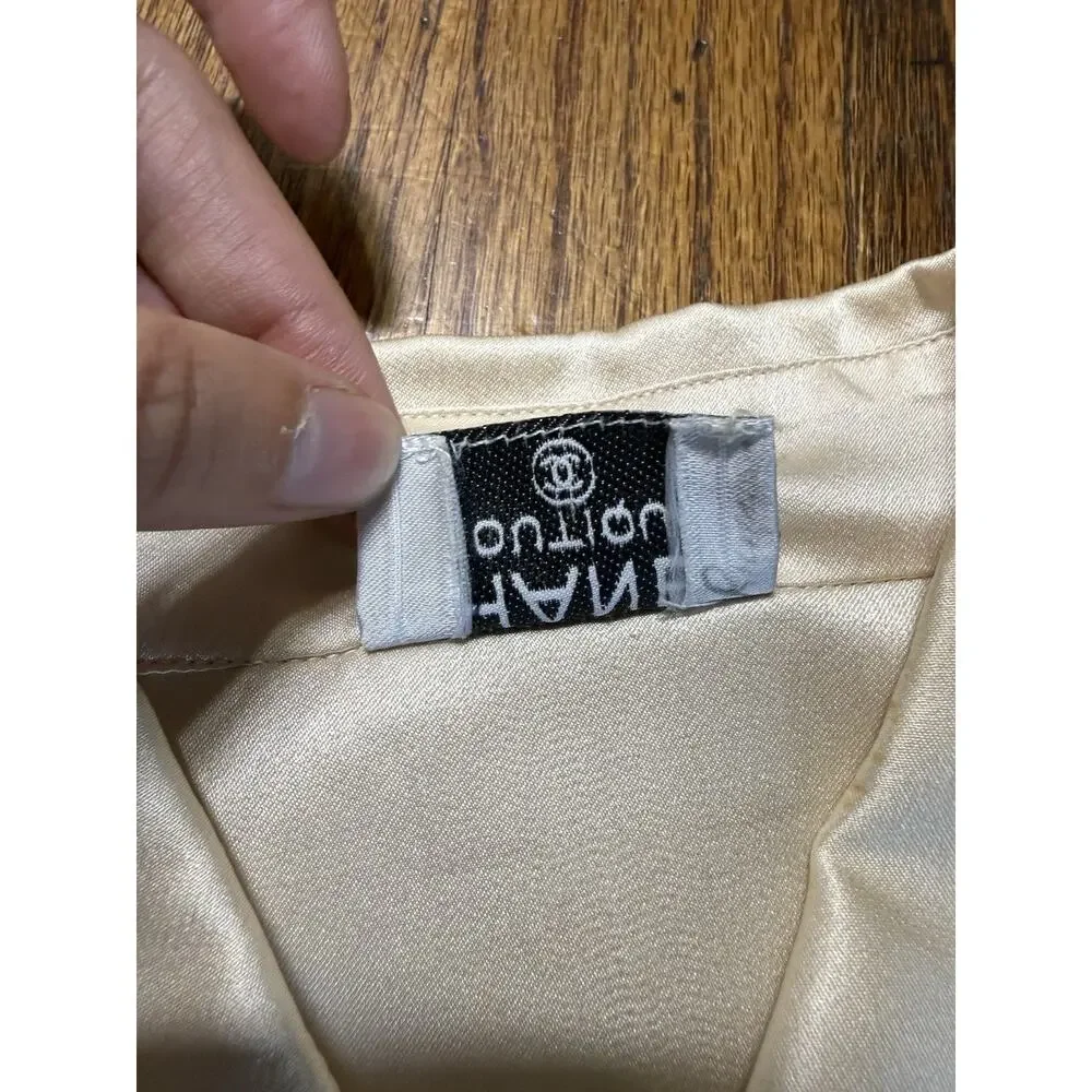 Need Clean!! Vintage CHANEL Boutique Silk Blouse Gold CC Buttons Size L C19